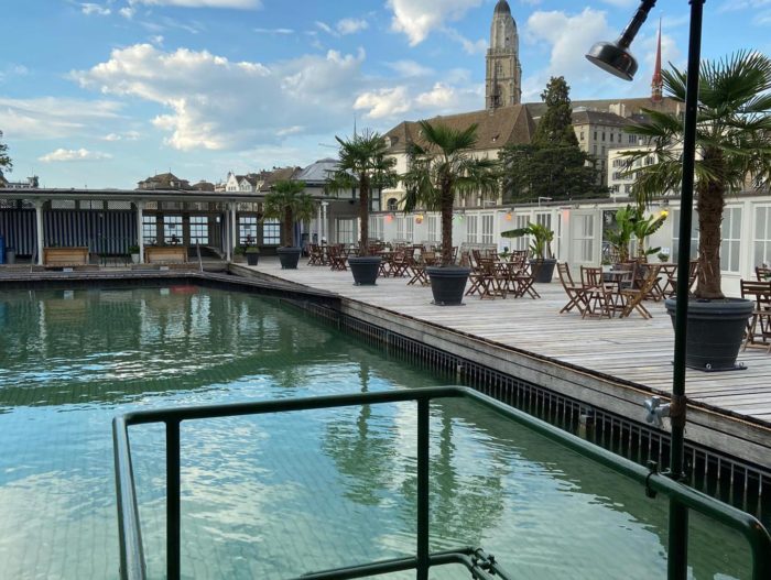 Barfussbar in zürich leer
